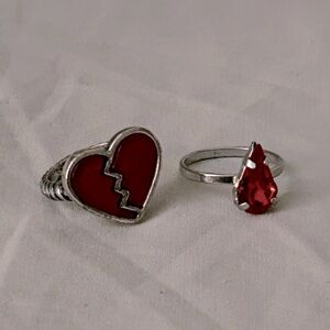 Red Accent Rings